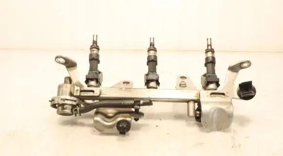Dacia Sandero Fuel main line pipe
