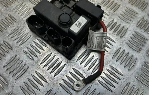BMW 5 F10 F11 Power management control unit 7591534 7599336 7599335