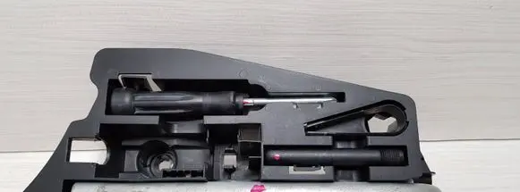 Audi A6 S6 C6 4F Tool box 4F5012111A