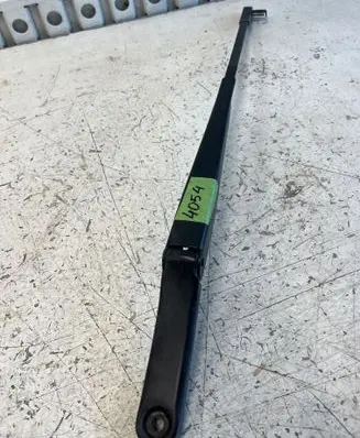Volkswagen Touran I Front wiper blade arm 1KC0955409A 1T0955409A