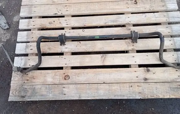 Opel Vivaro Front anti-roll bar/sway bar 000