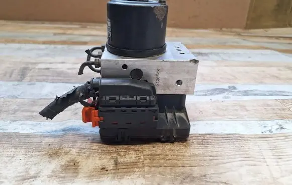 Hyundai Accent ABS Pump 9566025000