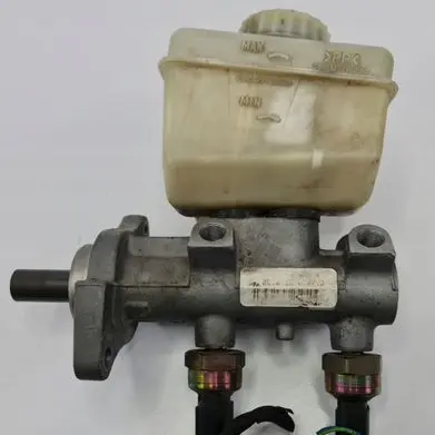 Mercedes-Benz ML W163 Master brake cylinder