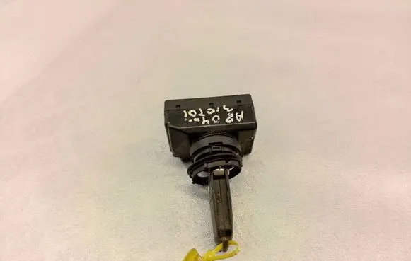 Audi A8 S8 D3 4E Ignition lock 3DO905865C