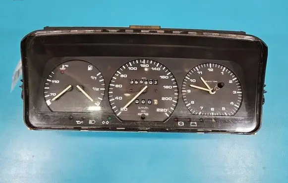Volkswagen PASSAT B3 Speedometer (instrument cluster) 5220029110 IMPRK1598198
