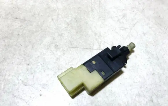 Mercedes-Benz C W203 Brake pedal sensor switch 0015453809