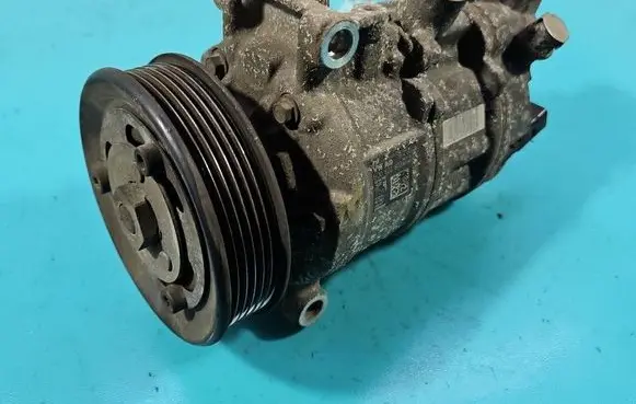 Volkswagen Golf VII Air conditioning (A/C) compressor (pump) 5Q0820803 IMPRK1589579