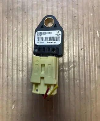 Peugeot 4007 Airbag deployment crash/impact sensor 8651A001 39754C TBZME296ZZ3004