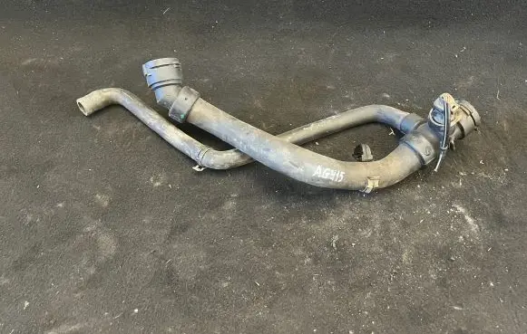 Audi A6 S6 C5 4B Engine coolant pipe/hose 4B0121049S