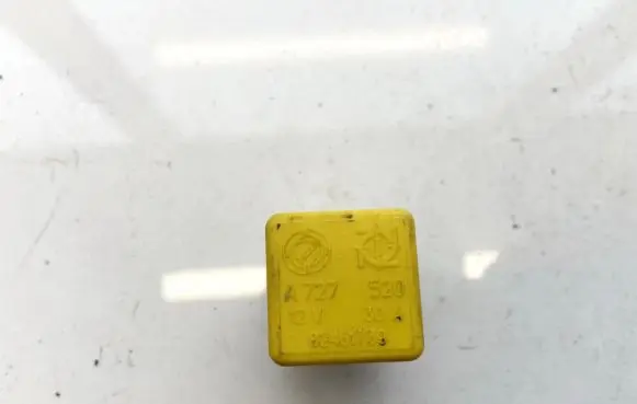 Fiat Bravo - Brava Other relay 82461739