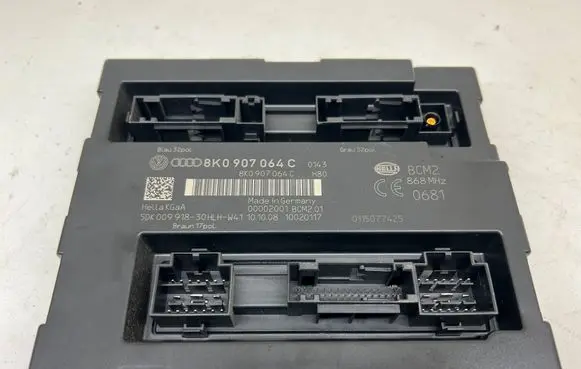 Audi A4 S4 B8 8K Comfort/convenience module 8K0907064C 5DK009918