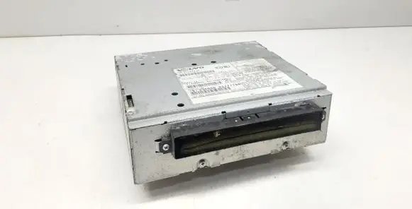 Volvo C70 Radio/CD/DVD/GPS head unit 31285824 31285826 92177160