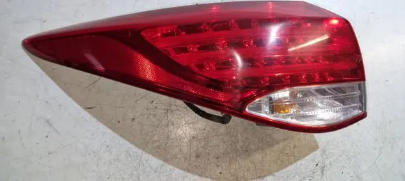Hyundai i40 Rear/tail lights 924013Z000