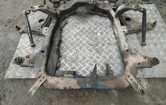 Opel Vectra B Front axle beam 