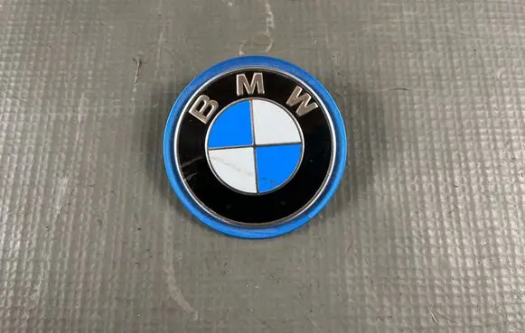 BMW i4 Manufacturer badge logo/emblem 51149498991