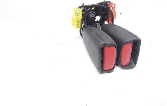 Volvo S80 Middle seatbelt buckle (rear) 