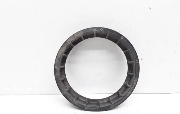 Volvo XC90 In tank fuel pump screw locking ring/nut 8649739