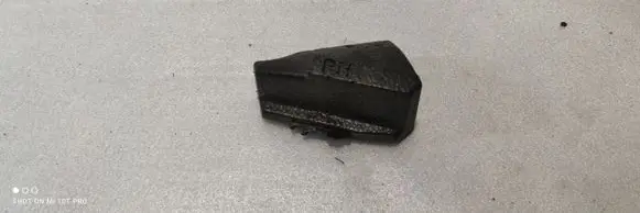 Volvo S60 Fender foam support/seal 32272063