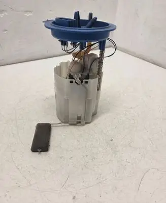 Skoda Fabia Mk2 (5J) In-tank fuel pump 0580200317 4106380 6C0919051G