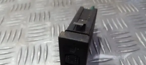 Volkswagen PASSAT B5 Seat heating switch 3b0963563