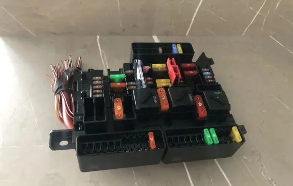 BMW 2 F45 Fuse module 9270355