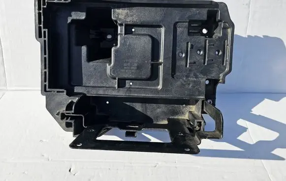 Hyundai Tucson IV NX4 Battery box tray 37150N7000