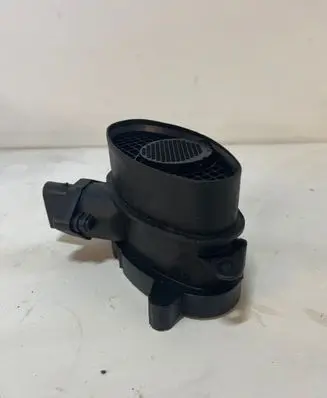 BMW 5 E39 Mass air flow meter 7787076