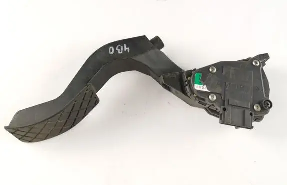 Audi A6 S6 C5 4B Accelerator throttle pedal 8D1721523E