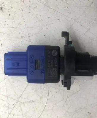 Hyundai i20 (BC3 BI3) Brake pedal sensor switch 93810J3000
