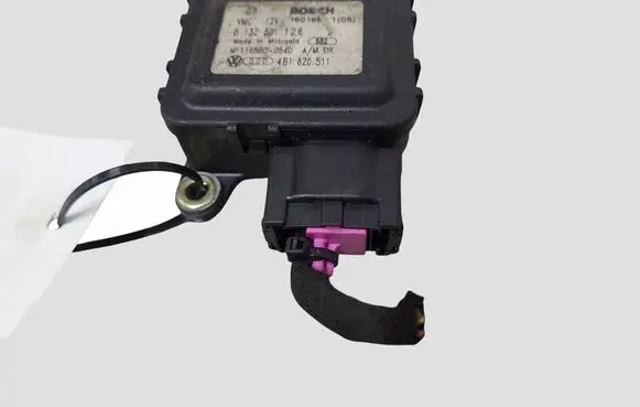 Audi A6 S6 C5 4B Air flap motor/actuator 0132801126 4B1820511 MF1168800540