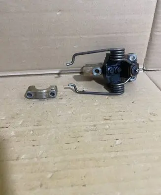 Peugeot 308 Camshaft 7570023