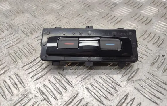 Volkswagen PASSAT B8 Climate control unit 3G0907049D