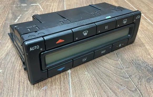 Mercedes-Benz C W202 Climate control unit 2028301185 A2028301185