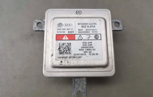 Audi A4 S4 B8 8K Headlight ballast module Xenon 8K0941597E W003T22071
