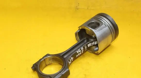 Renault Master II Piston with connecting rod 089168