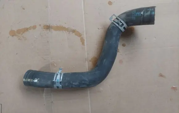 Toyota Auris E180 Engine coolant pipe/hose 165710T260