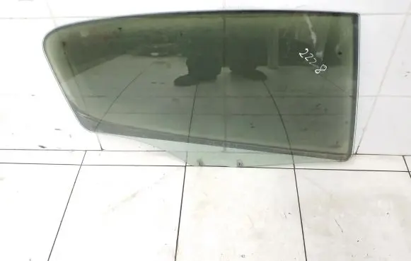 Peugeot 407 Rear door window glass 43R000262 AS2