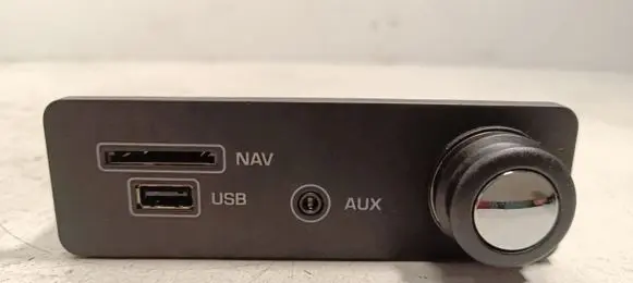 Jaguar XF X260 USB socket connector FK7219C166BC