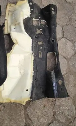 Peugeot 308 Front sound insulation 