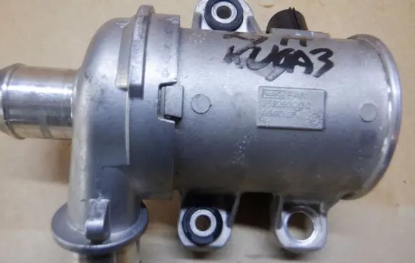 Ford Kuga III Water pump LX6E8501AA