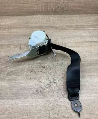BMW 5 F10 F11 Rear seatbelt 33061254B