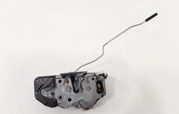 Opel Insignia A Front door lock 13503161