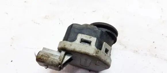 Opel Astra G Headlight level adjustment motor 90590665
