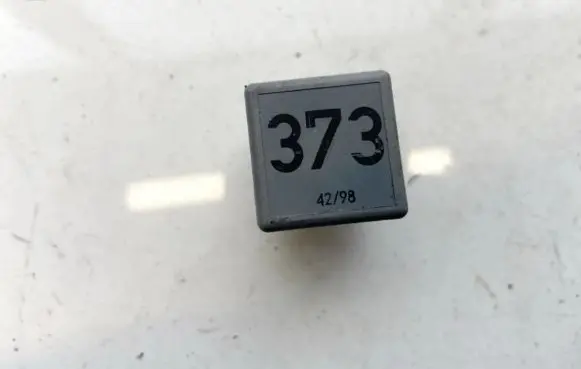 Audi A6 S6 C5 4B Other relay 8d0951253a v23134-b52-x301