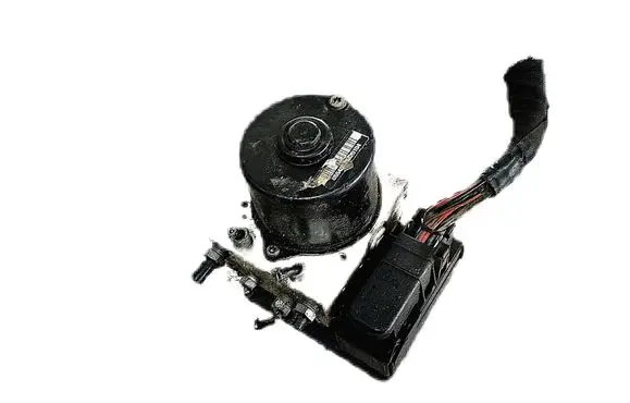 Ford Focus ABS Pump 8M512C405EA