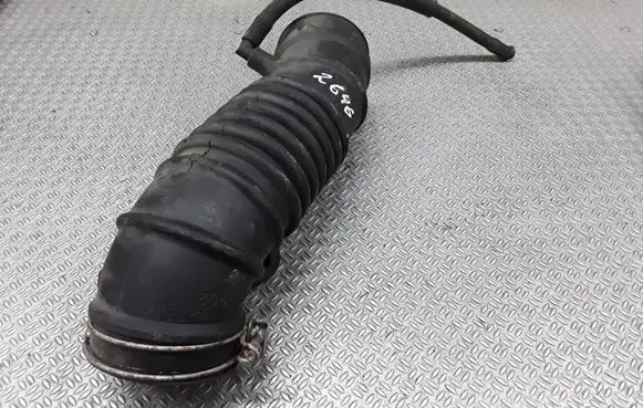 Mitsubishi Grandis Air intake duct part MR993560