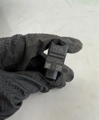 Opel Grandland X Airbag deployment crash/impact sensor 9810452480 961920 11573