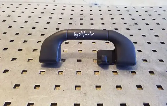 Mercedes-Benz E W212 Rear interior roof grab handle A2048100151