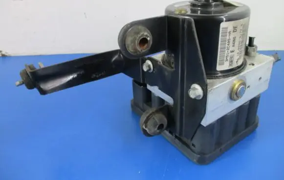 Ford Focus C-MAX ABS Pump 3M51-2C405-HA