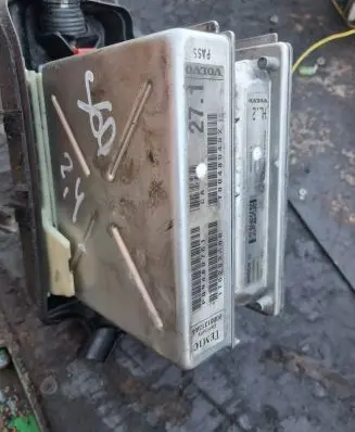 Volvo S70 V70 V70 XC Engine control unit/module T00480452